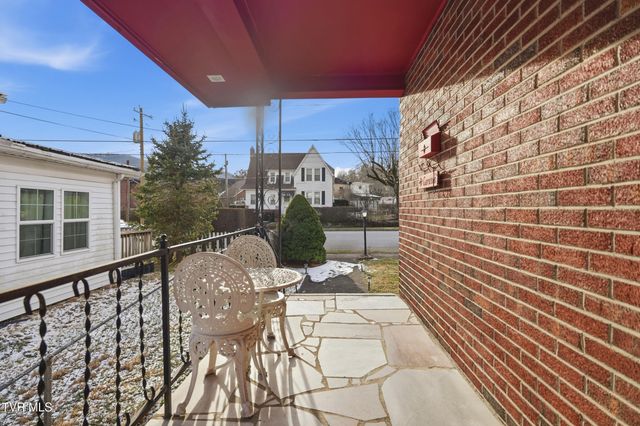 128 Northwest 10th Street, Norton, VA 24273