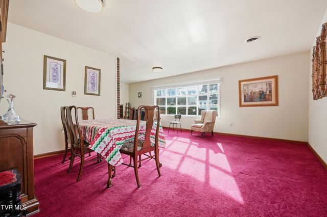 128 Northwest 10th Street, Norton, VA 24273