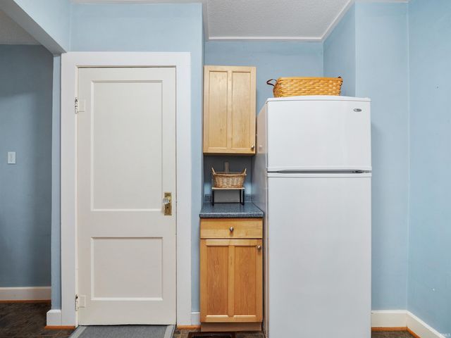 3618 Robinwood Drive, Fort Wayne, IN 46806