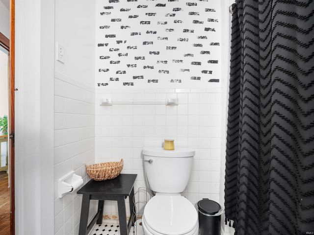 3618 Robinwood Drive, Fort Wayne, IN 46806