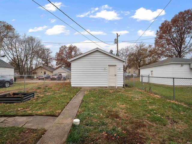 3618 Robinwood Drive, Fort Wayne, IN 46806