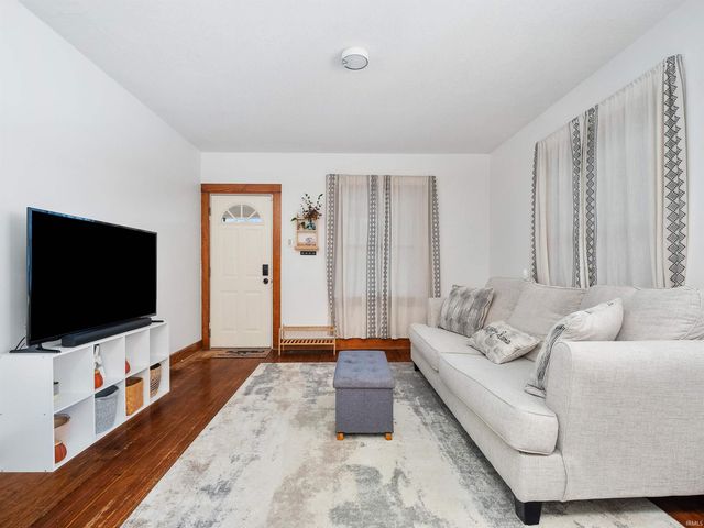 3618 Robinwood Drive, Fort Wayne, IN 46806