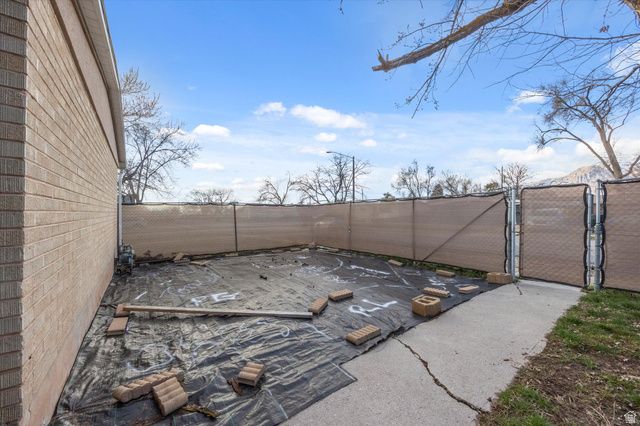 1042 N GRAMERCY AVE, Ogden, UT 84404