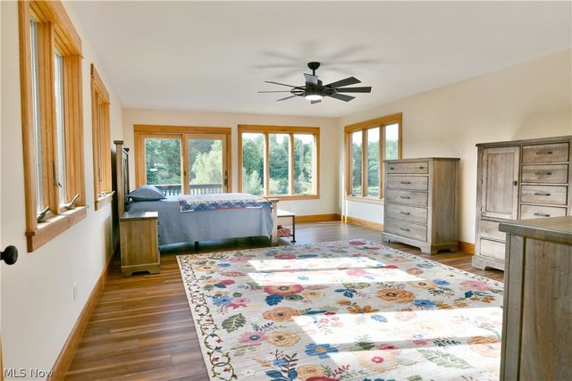 5305 Warren Sharon Road, Vienna, OH 44473