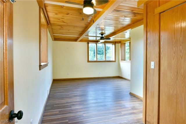 5305 Warren Sharon Road, Vienna, OH 44473