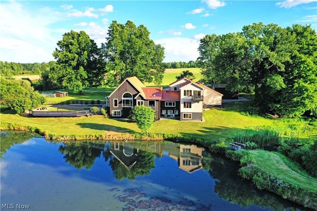 5305 Warren Sharon Road, Vienna, OH 44473