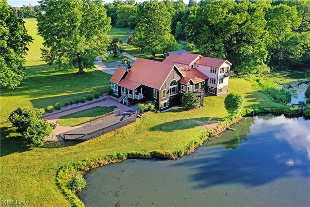 5305 Warren Sharon Road, Vienna, OH 44473