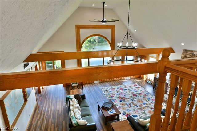 5305 Warren Sharon Road, Vienna, OH 44473