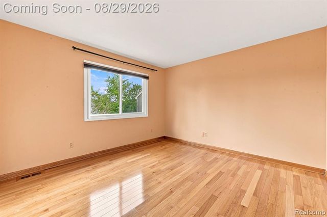 456 Farmridge Court, Rochester, MI 48307