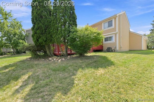 456 Farmridge Court, Rochester, MI 48307
