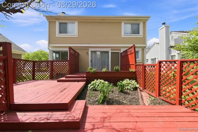 456 Farmridge Court, Rochester, MI 48307