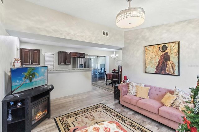 4601 ROBBINS AVENUE, Orlando, FL 32808