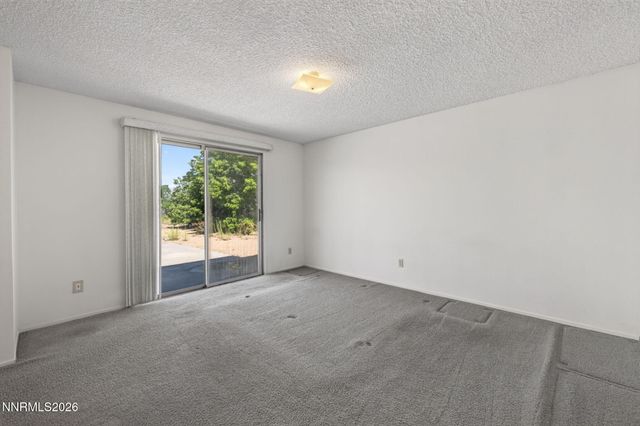 2724 Stewart Avenue, Minden, NV 89423