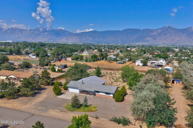 2724 Stewart Avenue, Minden, NV 89423