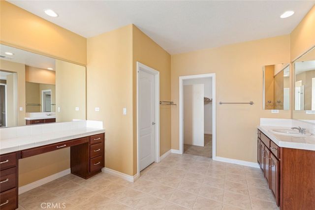 42542 Vancouver, Murrieta, CA 92562