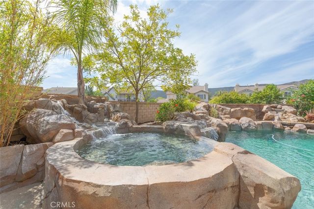 42542 Vancouver, Murrieta, CA 92562