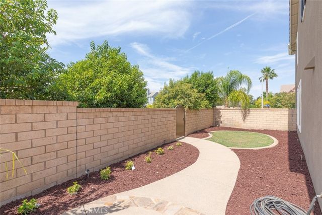 42542 Vancouver, Murrieta, CA 92562