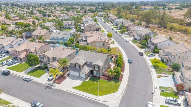 42542 Vancouver, Murrieta, CA 92562