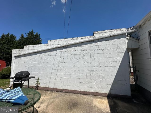 11042 LINCOLN AVE, Hagerstown, MD 21740