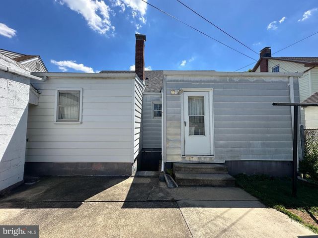 11042 LINCOLN AVE, Hagerstown, MD 21740