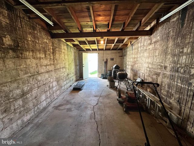 11042 LINCOLN AVE, Hagerstown, MD 21740