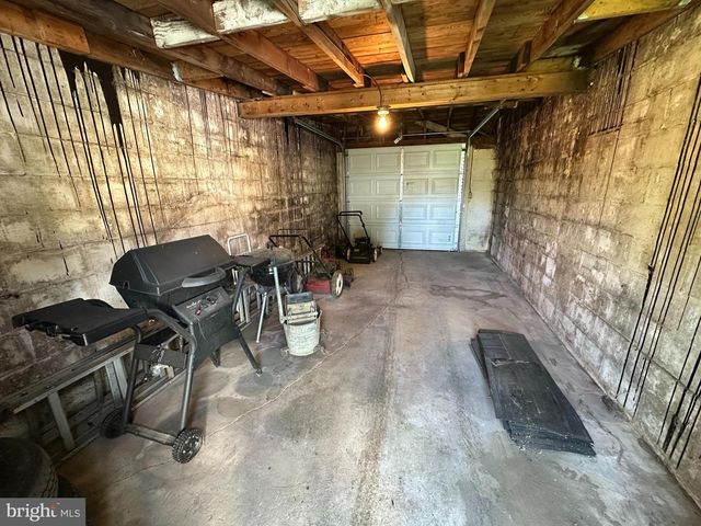 11042 LINCOLN AVE, Hagerstown, MD 21740