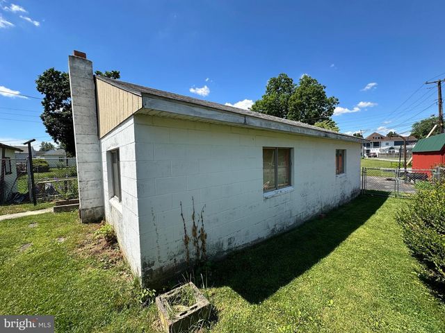 11042 LINCOLN AVE, Hagerstown, MD 21740