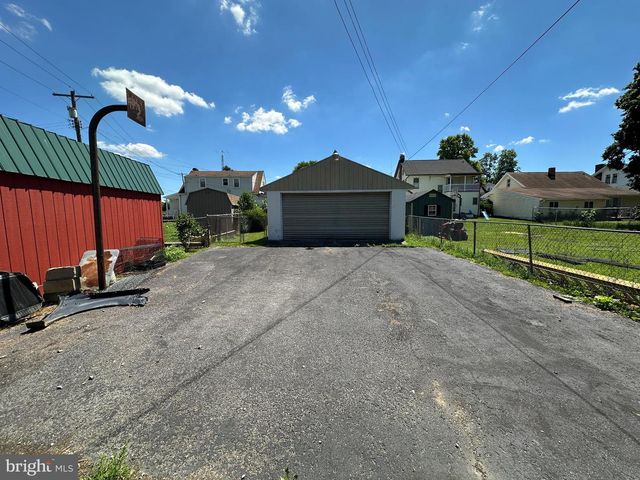 11042 LINCOLN AVE, Hagerstown, MD 21740