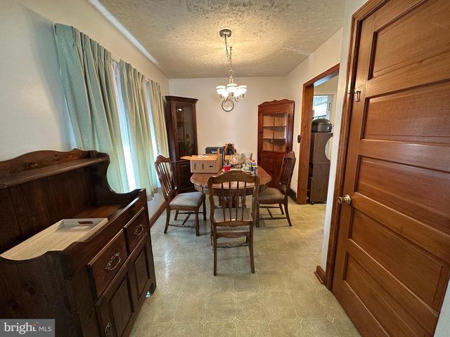 11042 LINCOLN AVE, Hagerstown, MD 21740