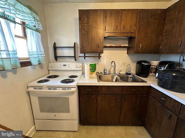 11042 LINCOLN AVE, Hagerstown, MD 21740