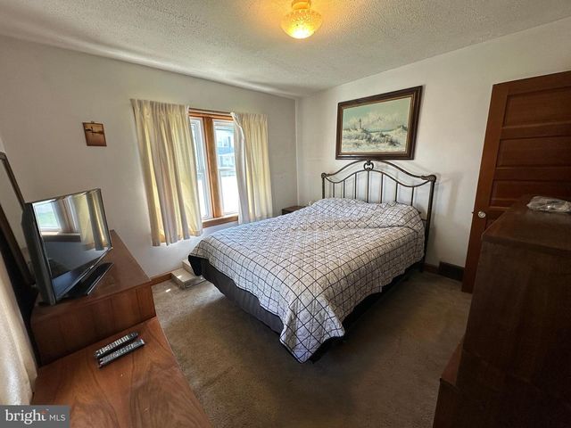 11042 LINCOLN AVE, Hagerstown, MD 21740
