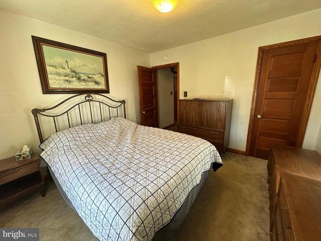 11042 LINCOLN AVE, Hagerstown, MD 21740