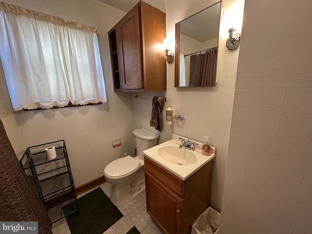 11042 LINCOLN AVE, Hagerstown, MD 21740