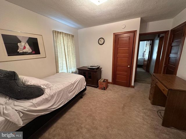 11042 LINCOLN AVE, Hagerstown, MD 21740