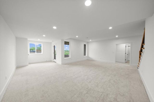 824 NE Algonquin Street A, Lee's Summit, MO 64064