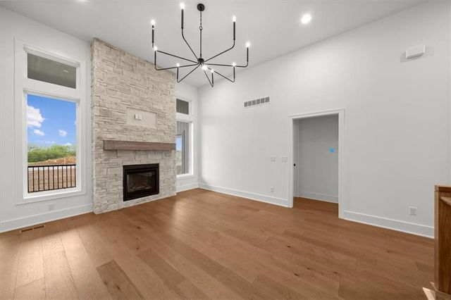 824 NE Algonquin Street A, Lee's Summit, MO 64064