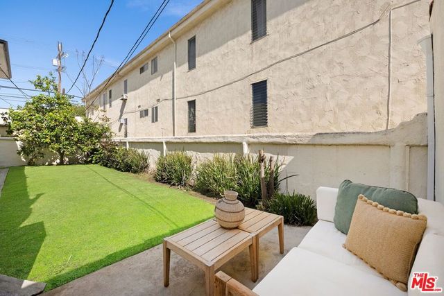 1422 Cardiff Avenue, Los Angeles, CA 90035