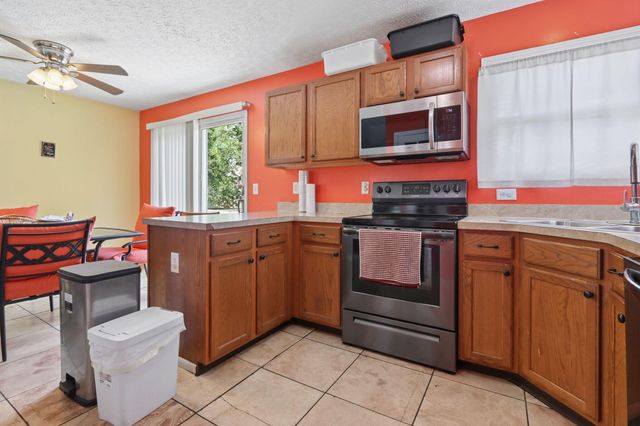4555 Tolbert Avenue, Grove City, OH 43123