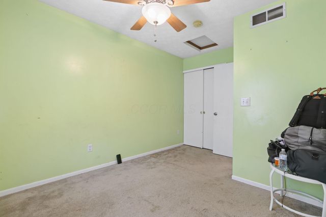 4555 Tolbert Avenue, Grove City, OH 43123