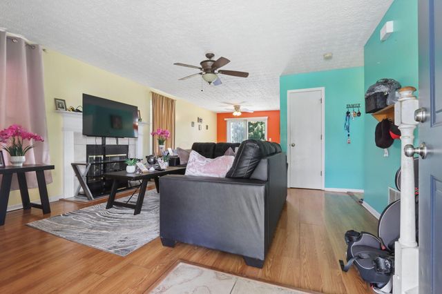 4555 Tolbert Avenue, Grove City, OH 43123