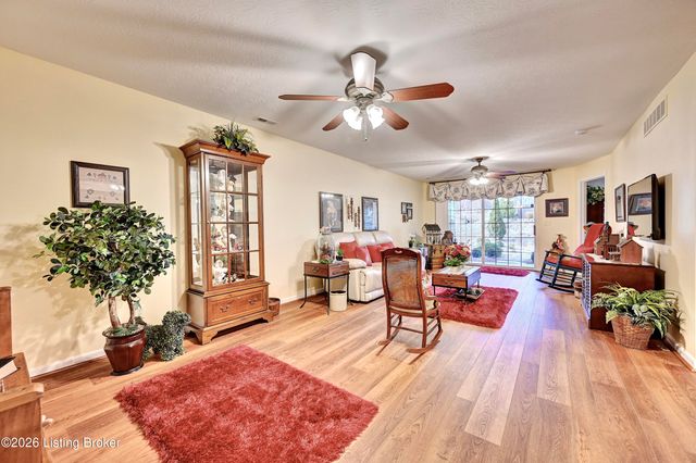 10878 Saint Andrews Dr, Union, KY 41091