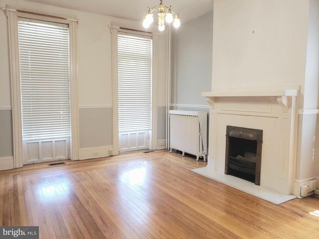 120 N MAPLE AVE, Martinsburg, WV 25401