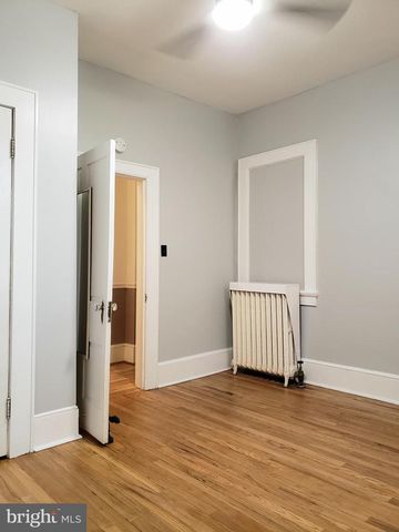 120 N MAPLE AVE, Martinsburg, WV 25401