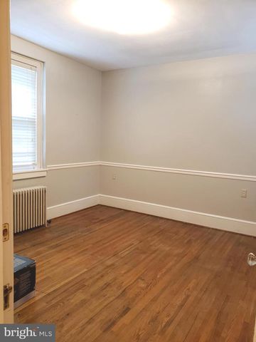 120 N MAPLE AVE, Martinsburg, WV 25401