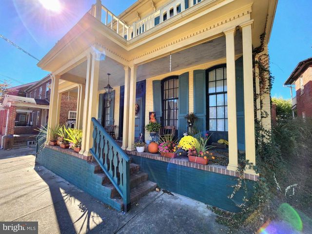 120 N MAPLE AVE, Martinsburg, WV 25401