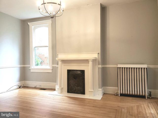 120 N MAPLE AVE, Martinsburg, WV 25401