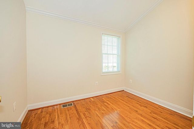 2923 FAIRHILL RD, Fairfax, VA 22031