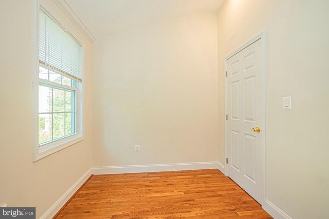 2923 FAIRHILL RD, Fairfax, VA 22031