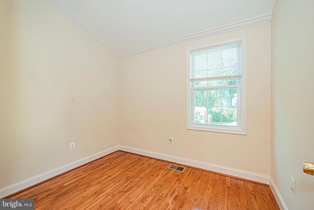 2923 FAIRHILL RD, Fairfax, VA 22031