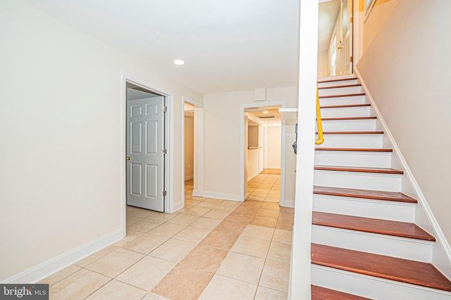 2923 FAIRHILL RD, Fairfax, VA 22031